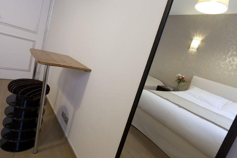 Hotel Sofia Paris Luaran gambar
